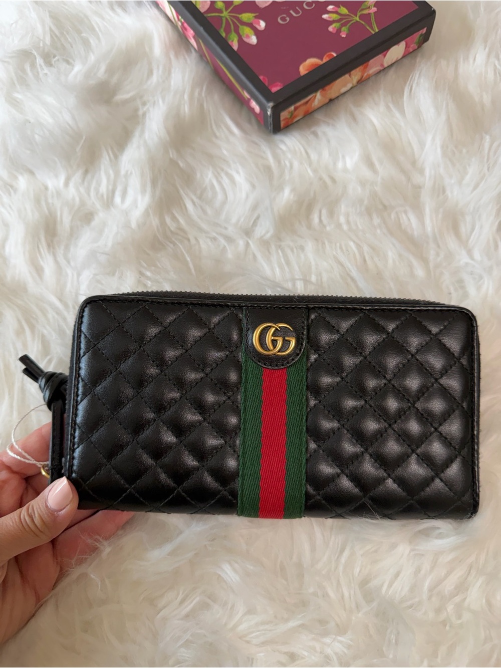 GUCCI MERMONT WEB ZIP AROUND QUILTED LEATHER WALLET - Picture 3 of 10